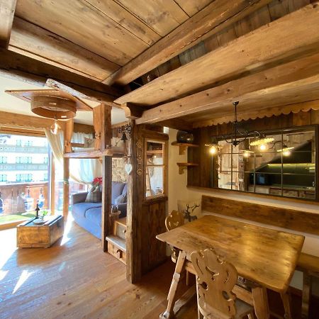 Calore Di Una Casa Di Montagna Campitello di Fassa Dış mekan fotoğraf