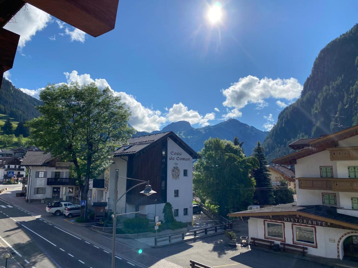 Calore Di Una Casa Di Montagna Campitello di Fassa Dış mekan fotoğraf