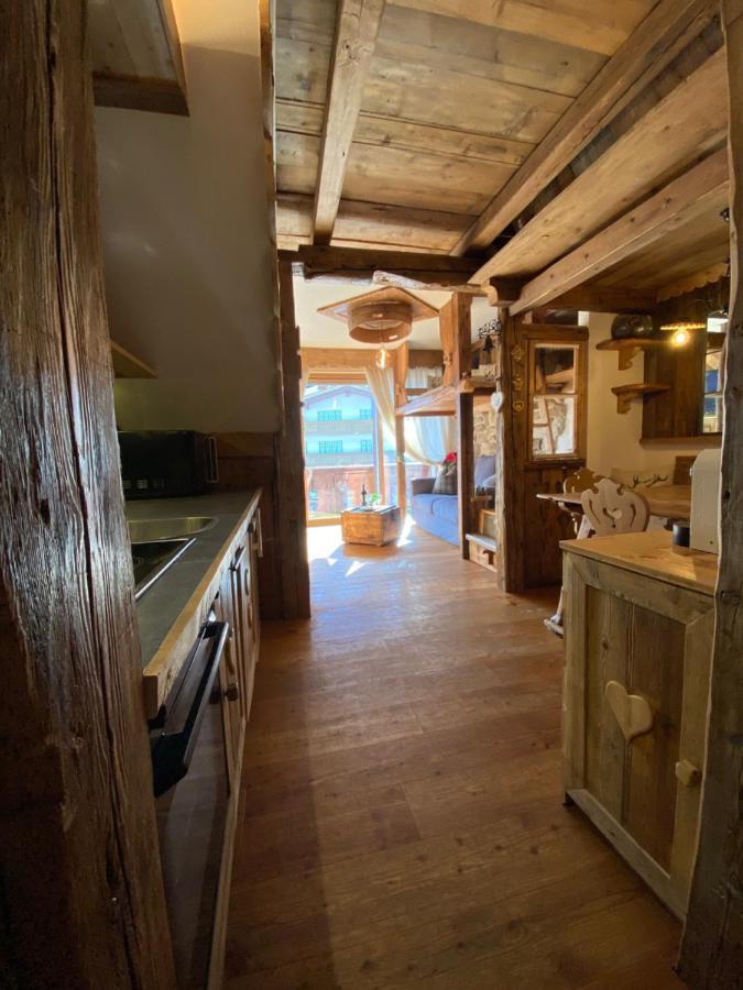 Calore Di Una Casa Di Montagna Campitello di Fassa Dış mekan fotoğraf