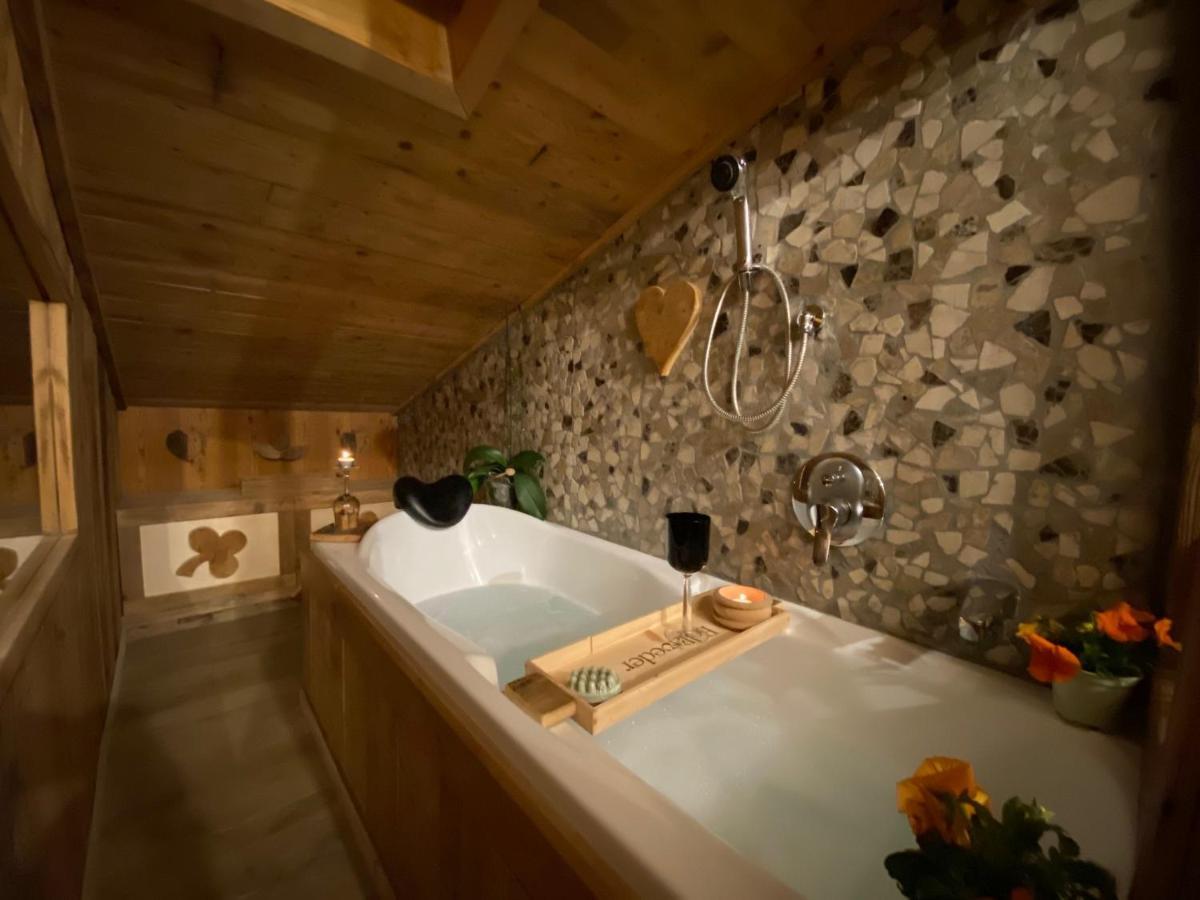 Calore Di Una Casa Di Montagna Campitello di Fassa Dış mekan fotoğraf
